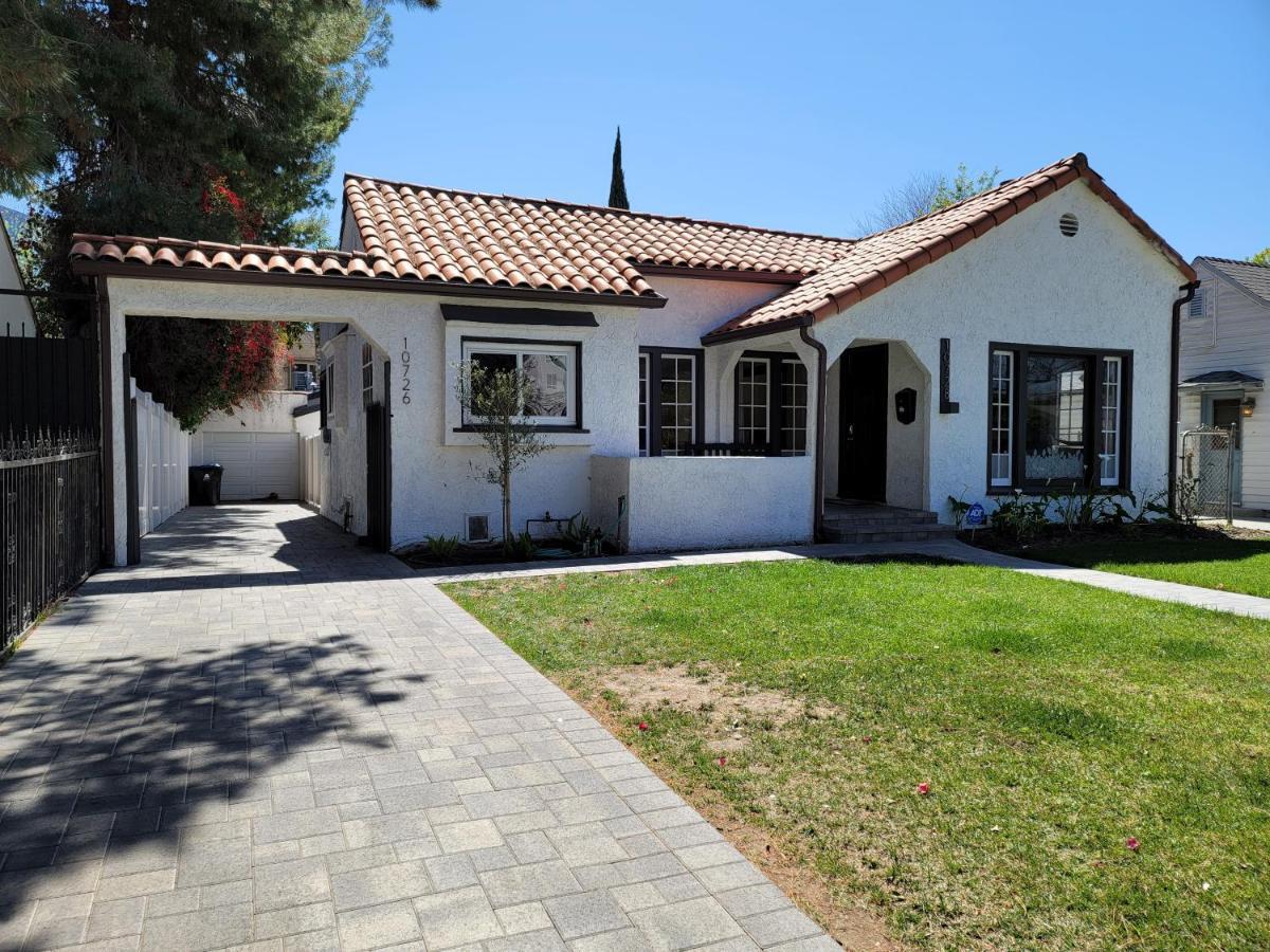 Luxurious Studio City Home ロサンゼルス エクステリア 写真