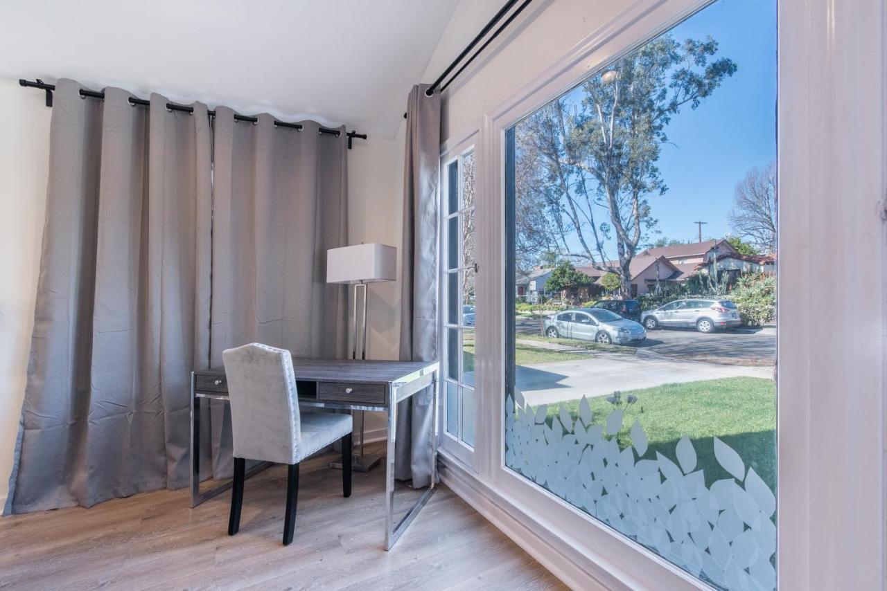 Luxurious Studio City Home ロサンゼルス エクステリア 写真